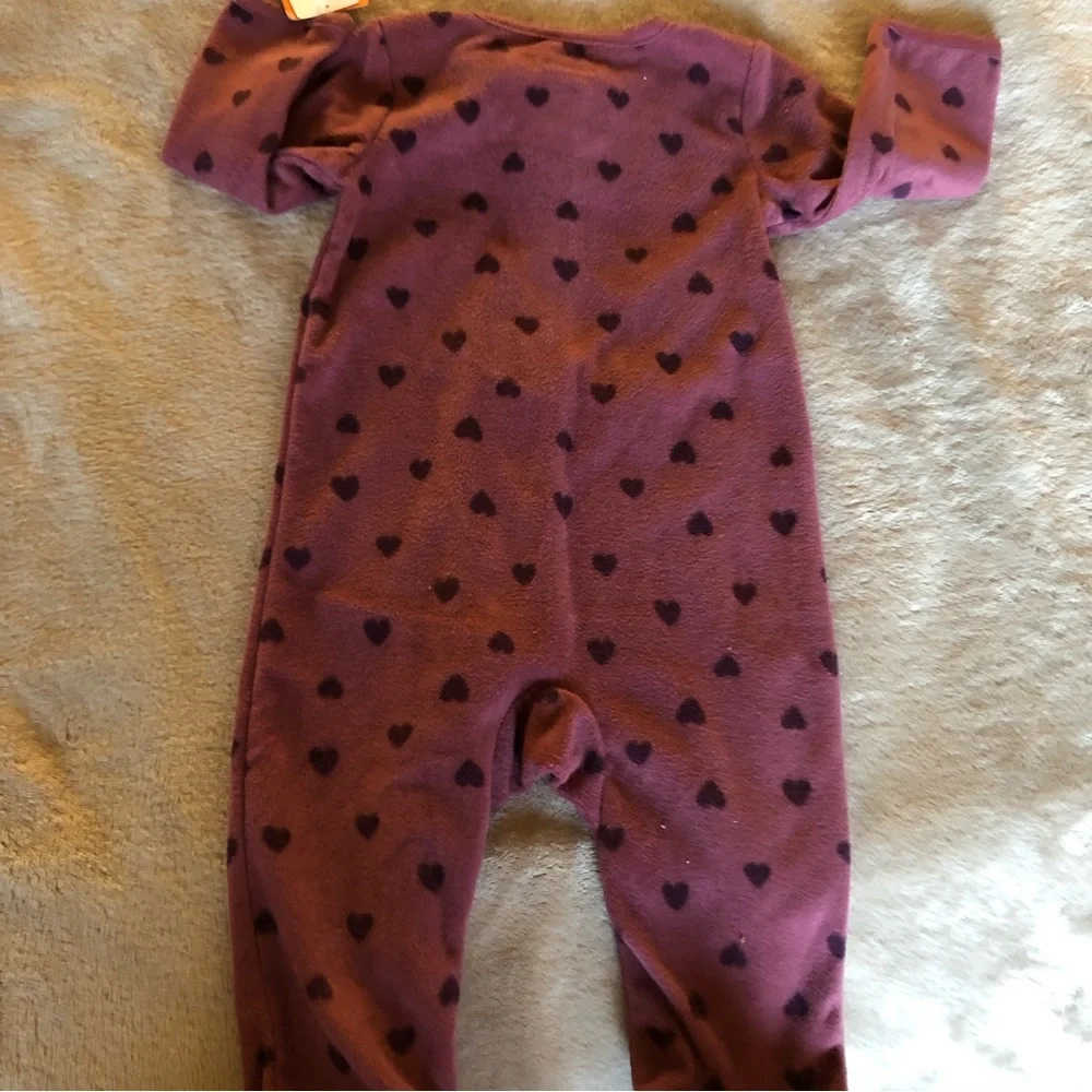 NWT Carter’s Baby Heart Print 2 Ways Zip Fleece Size 6 Months keeps baby Warm